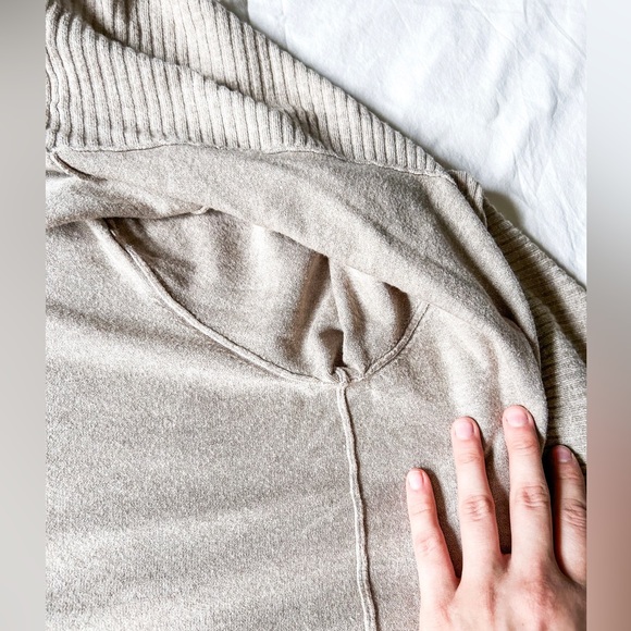 Essentials Milano Cardigan (Size: L) - Picture 7 of 13